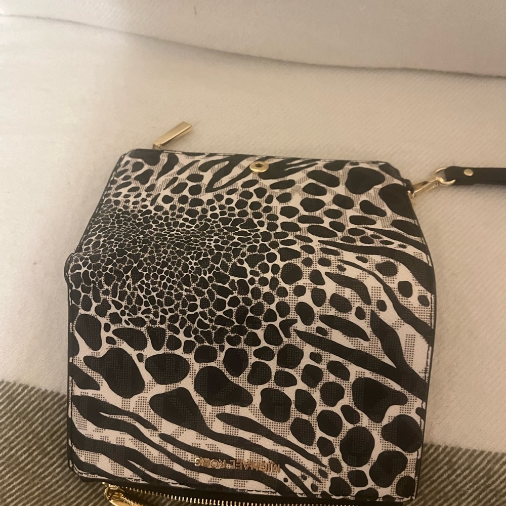 Michael Kors Zebra Print Wallet with Gold Accents - Picture 2 of 4